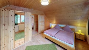 Kleines-Jagdhaus-Bedroom-top2-1